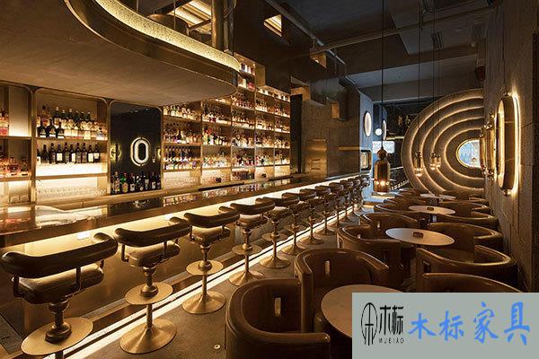 酒吧家具裝修選購(gòu)酒吧桌椅需要注意什么問(wèn)題？ 