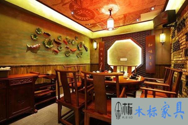 餐廳家具定制實木火鍋桌椅材質種類有哪些 