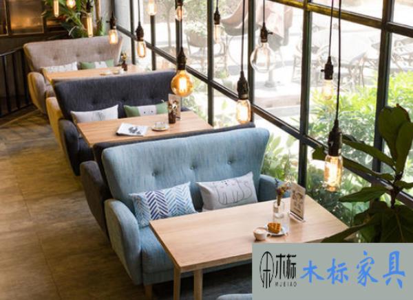 咖啡廳裝飾設計如何融入桌椅沙發擺放 