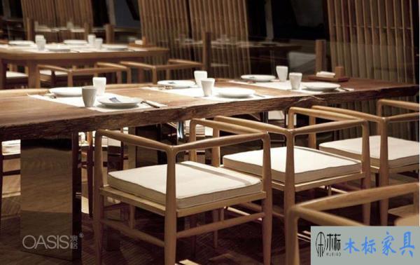 餐廳桌椅擺放有講究，擺對(duì)了坪效穩(wěn)增！ 